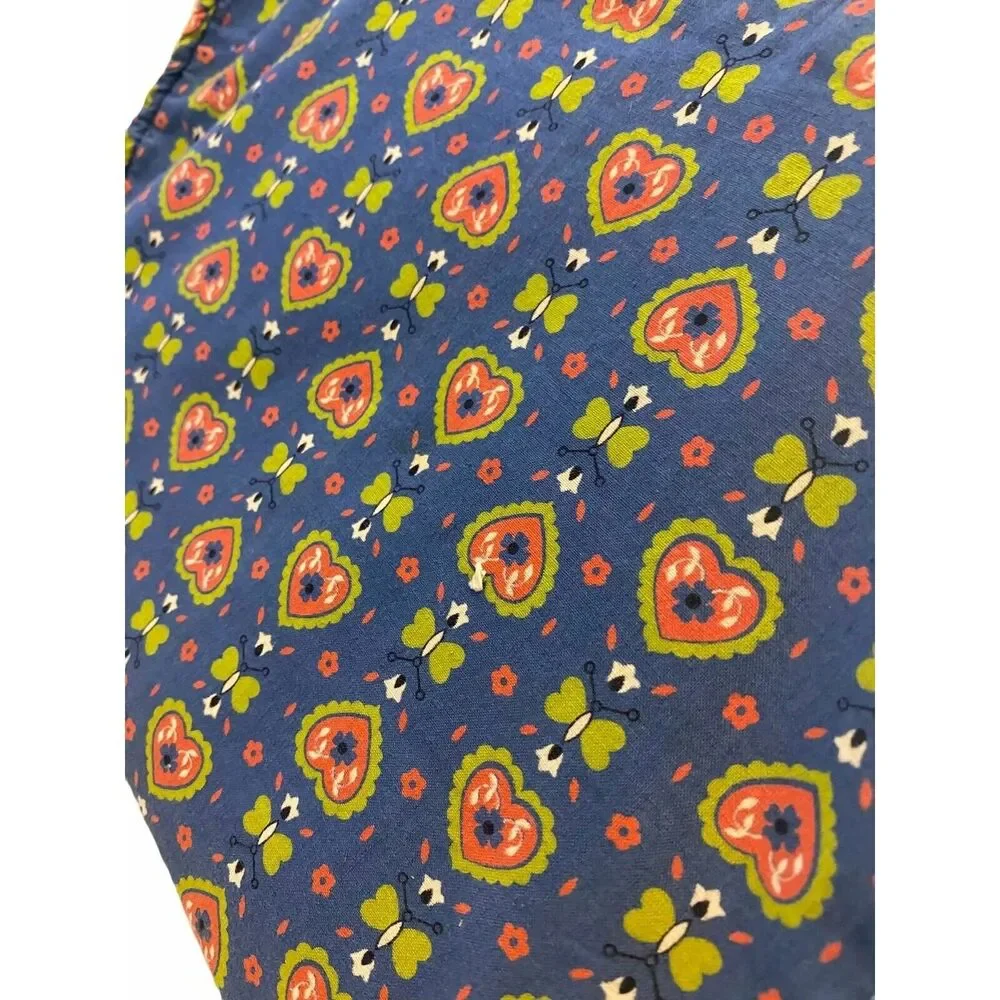 #4513 VTG Casserole carrier with wood handles 12x12 blue floral print fabric